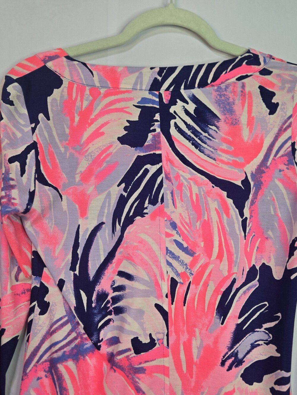 Lilly Pulitzer Sz XS Colorful, Coastal Scoop Neck Dress, Gold Button Details - Picture 8 of 11